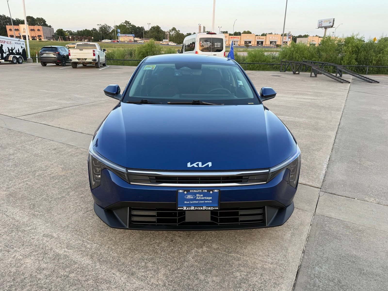 Used 2025 Kia K4 FWD image 2