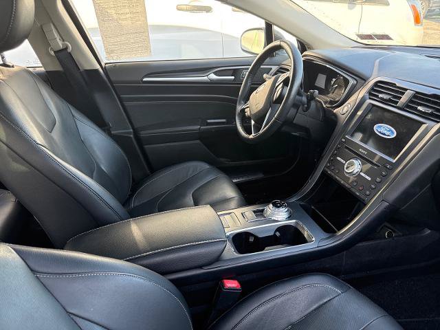 Certified 2019 Ford Fusion Titanium FWD image 3