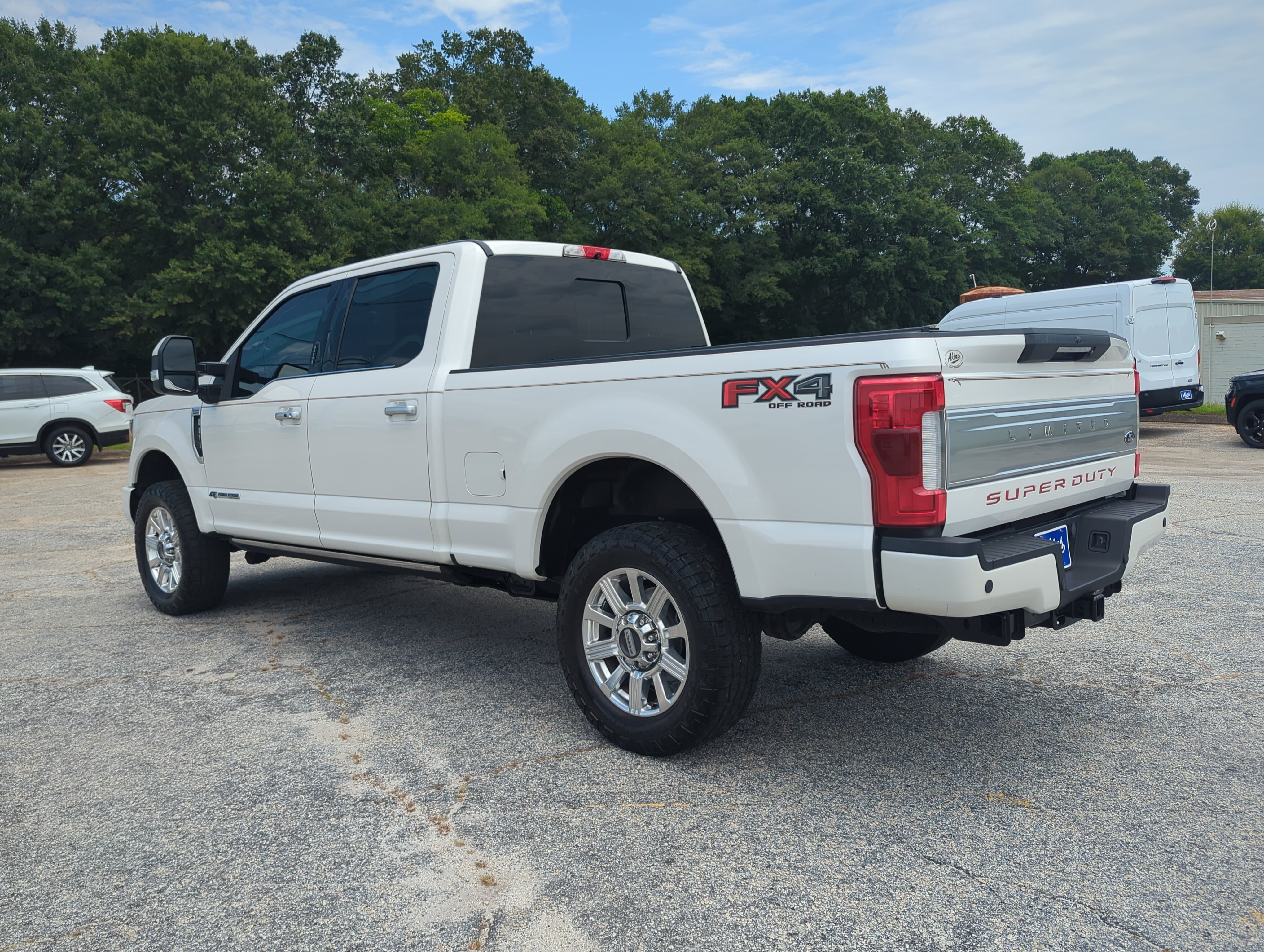 Certified 2019 Ford F250 Limited AWD/4WD image 5