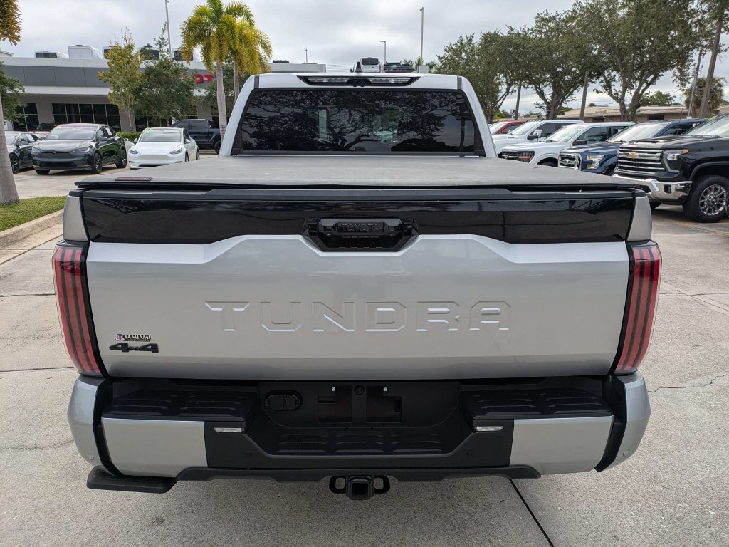 Used 2024 Toyota Tundra Platinum AWD/4WD image 5