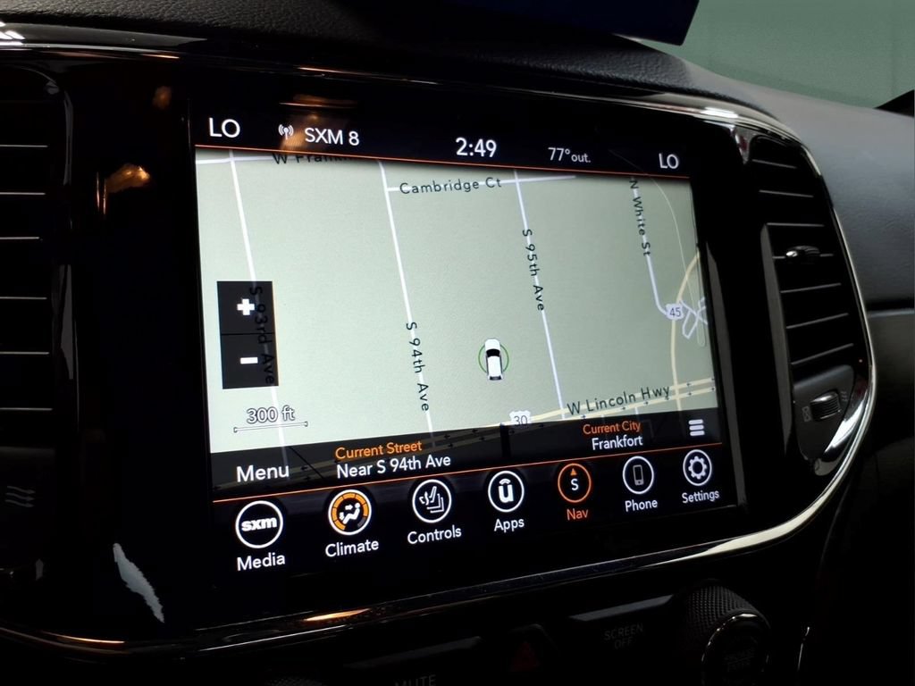 Used 2021 Jeep Grand Cherokee Laredo X AWD/4WD image 16