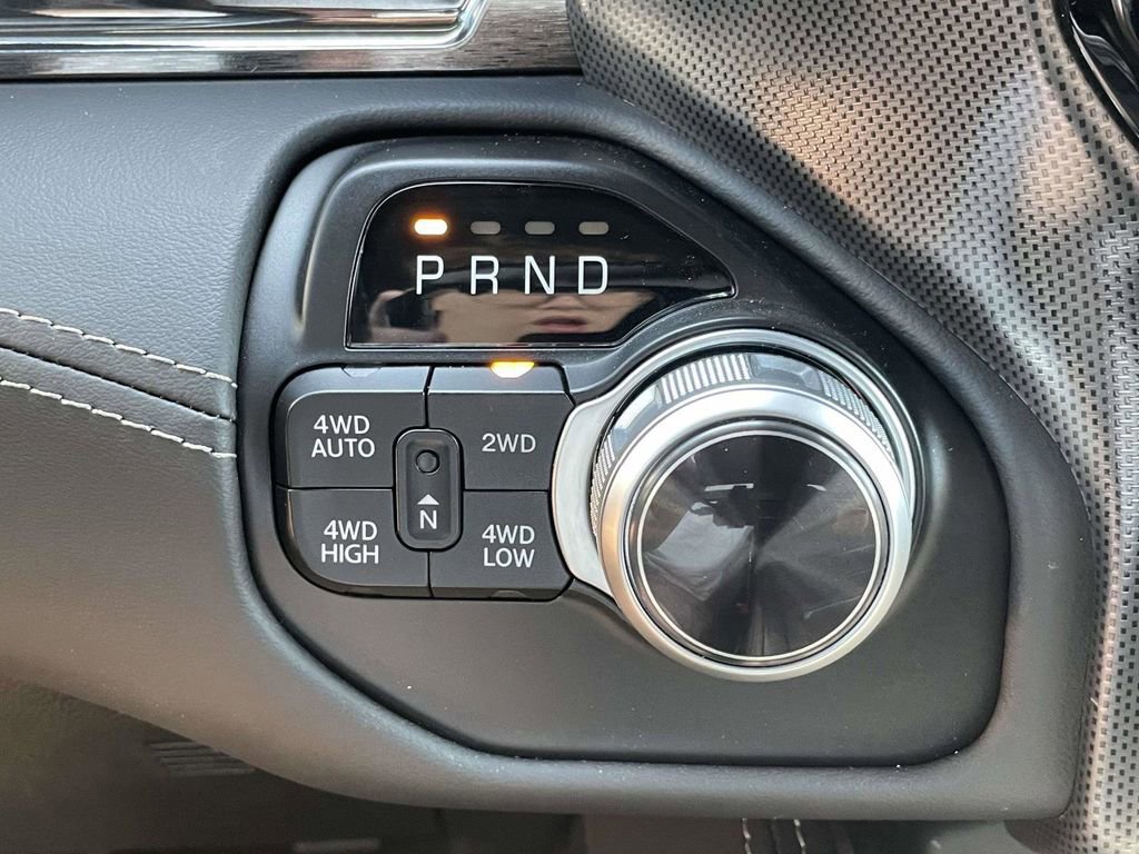 Used 2022 RAM 1500 Limited AWD/4WD image 17
