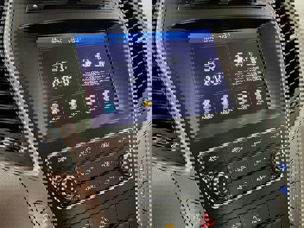 Used 2018 Hyundai Santa Fe Sport image 19