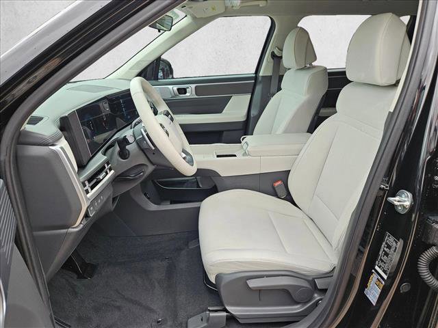 Used 2025 Hyundai Santa Fe SE image 16