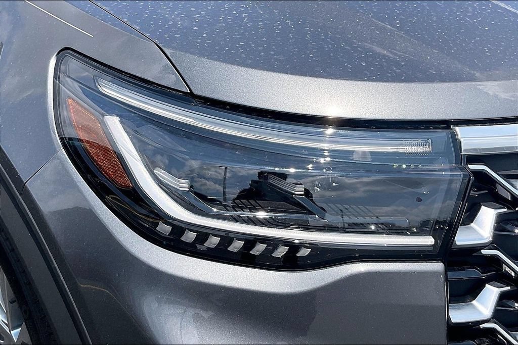 Certified 2026 Ford Explorer Platinum AWD/4WD image 29