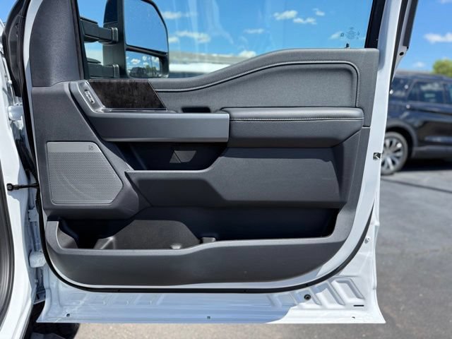 Certified 2026 Ford F250 Lariat w/ Black Appearance Package AWD/4WD image 16