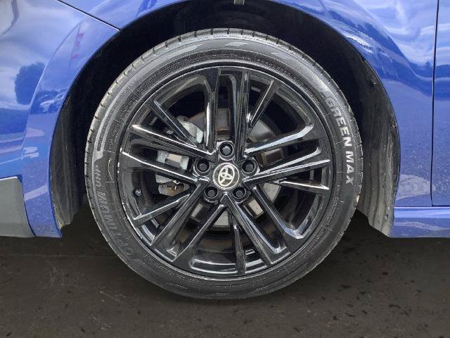 Used 2025 Toyota Camry SE FWD image 9