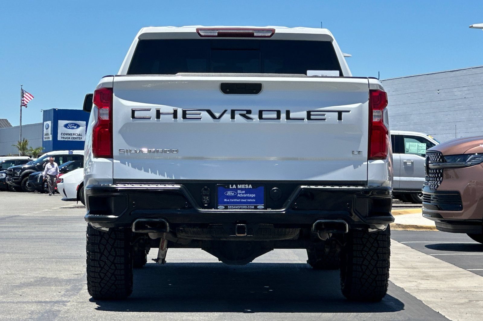 Used 2021 Chevrolet Silverado 1500 LT Trail Boss w/ Convenience Package II AWD/4WD image 4