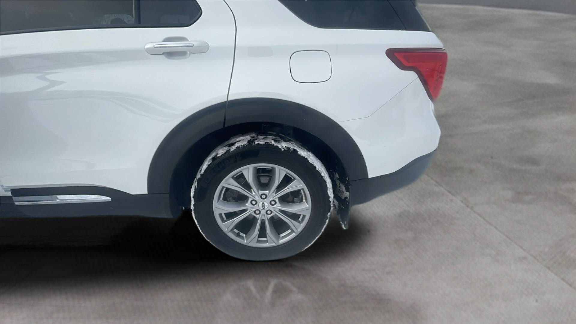 Certified 2023 Ford Explorer Limited w/ Limited Technology Package image 25