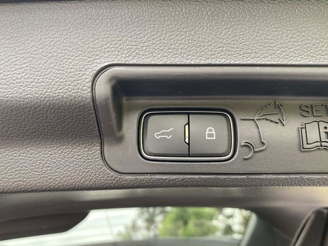 Certified 2020 Ford Explorer XLT w/ Equipment Group 202A RWD image 8