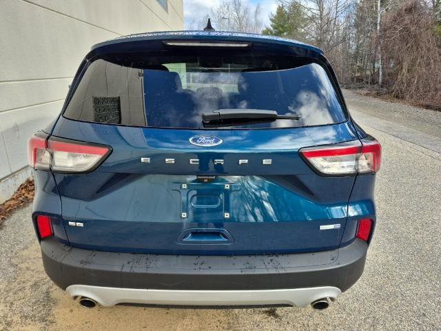 Certified 2020 Ford Escape SE image 4