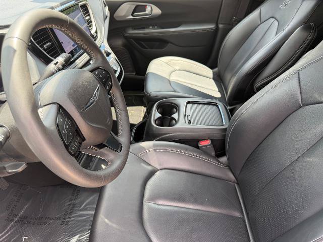Used 2024 Chrysler Pacifica Limited FWD image 10