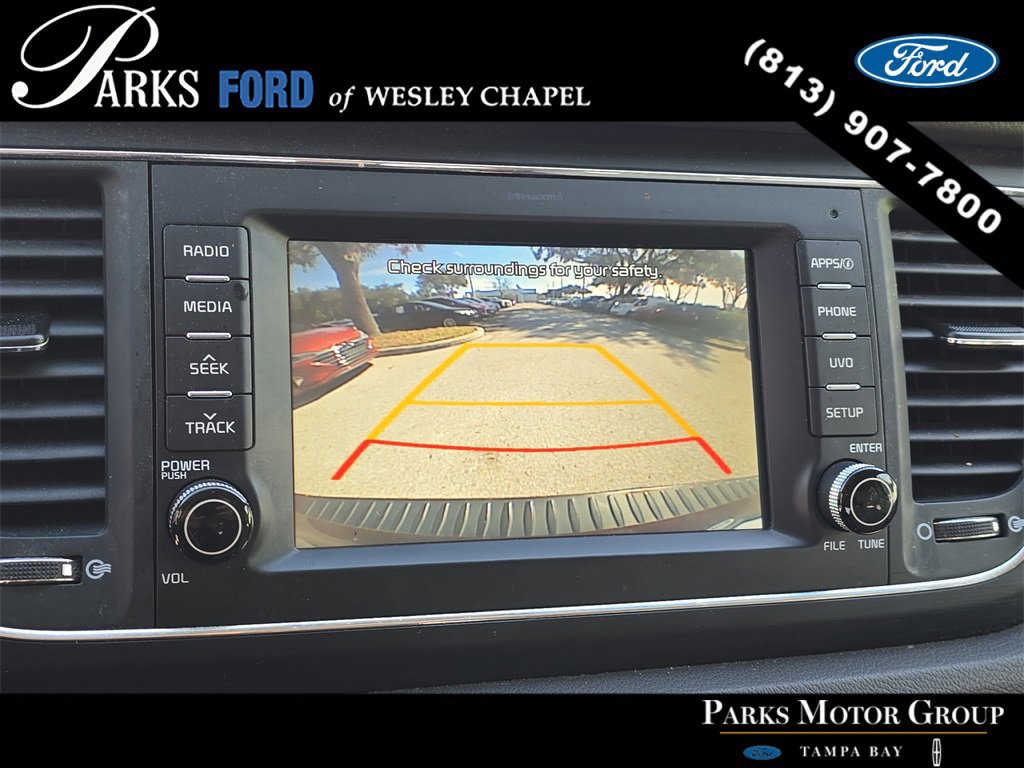 Used 2017 Kia Sedona LX w/ LX Essentials Premium Package image 22