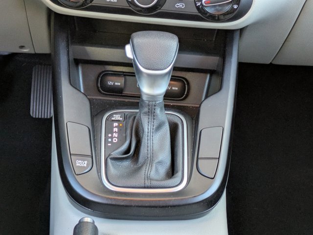 Used 2023 Kia Soul LX image 16