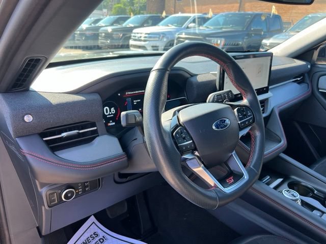 Certified 2025 Ford Explorer ST AWD/4WD image 7