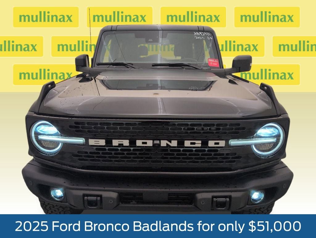 Certified 2025 Ford Bronco Badlands image 8