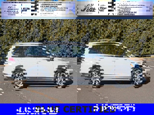 Used 2019 Volkswagen Golf Alltrack SE image 2