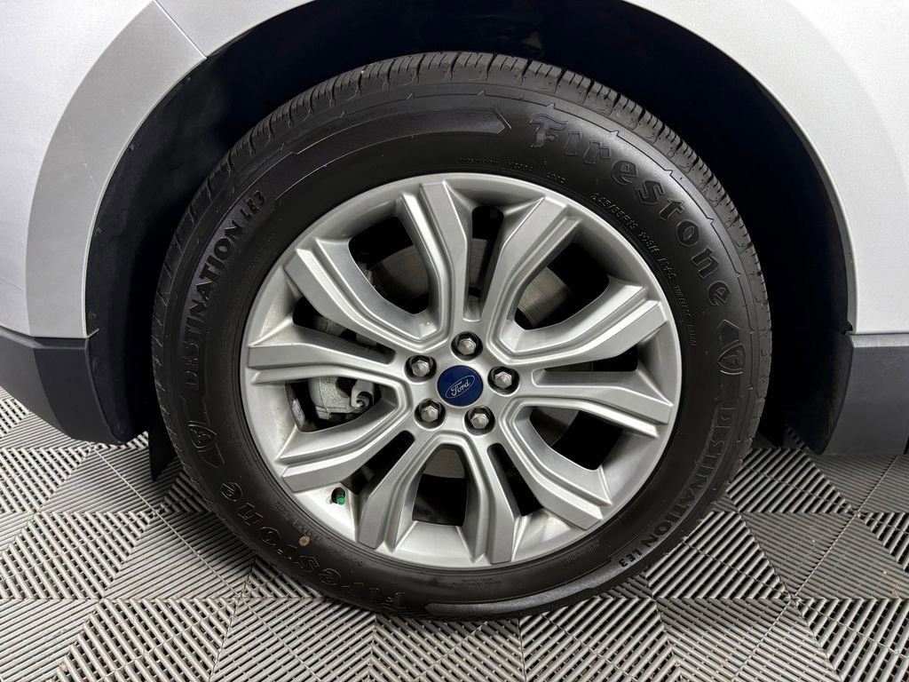 Certified 2019 Ford Edge Titanium image 11