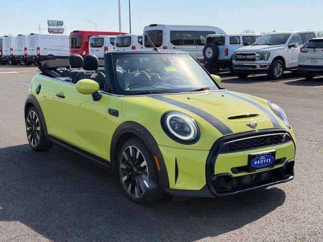 Used 2024 MINI Cooper S image 2