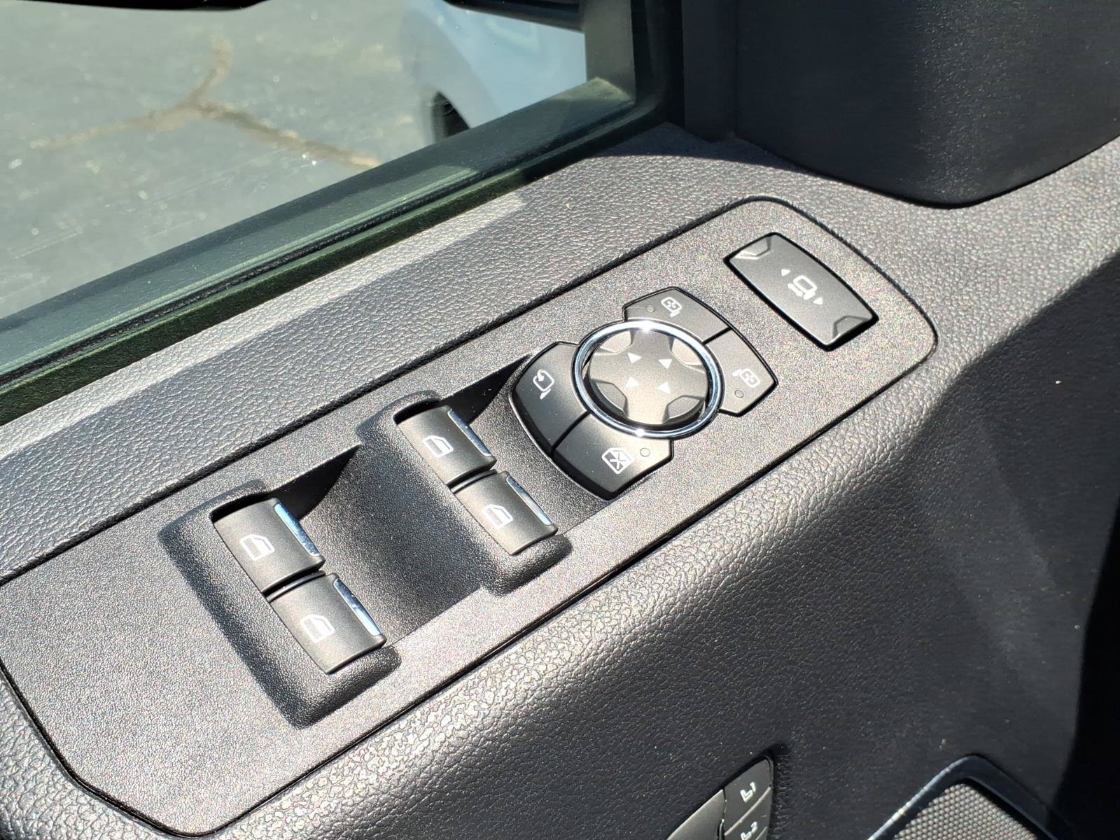 Certified 2020 Ford F250 Lariat w/ Lariat Ultimate Package AWD/4WD image 15