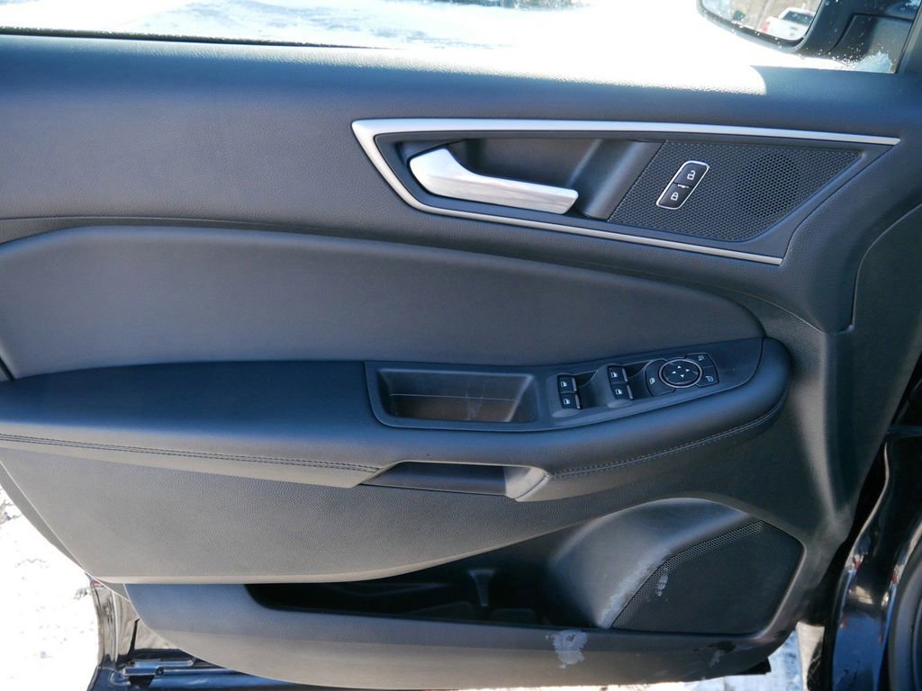 Certified 2022 Ford Edge SEL w/ Convenience Package image 10