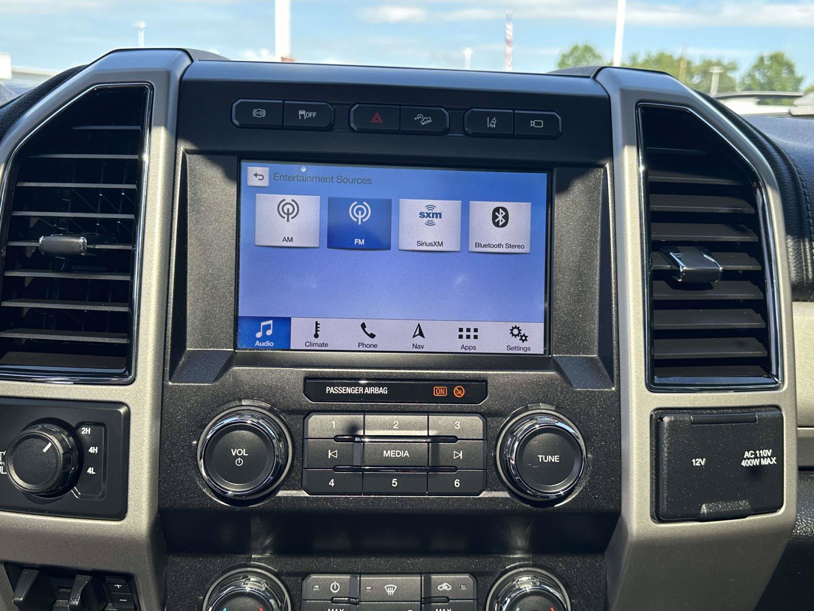 Certified 2019 Ford F350 Lariat w/ Lariat Ultimate Package AWD/4WD image 10