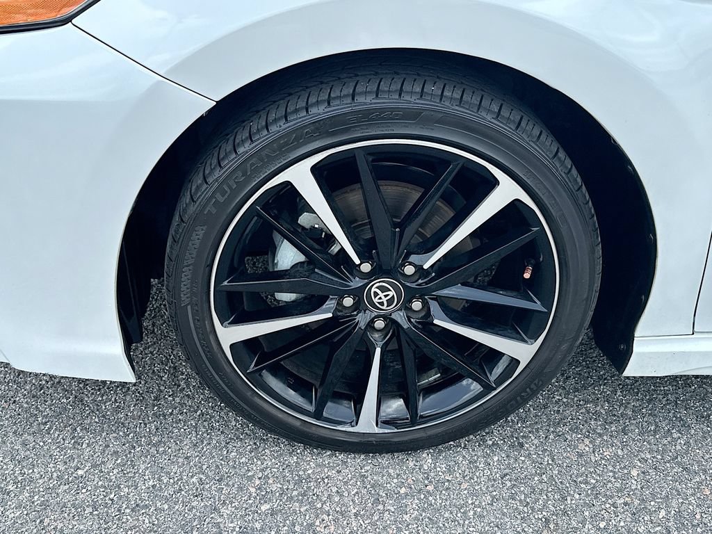 Used 2020 Toyota Camry XSE FWD image 24
