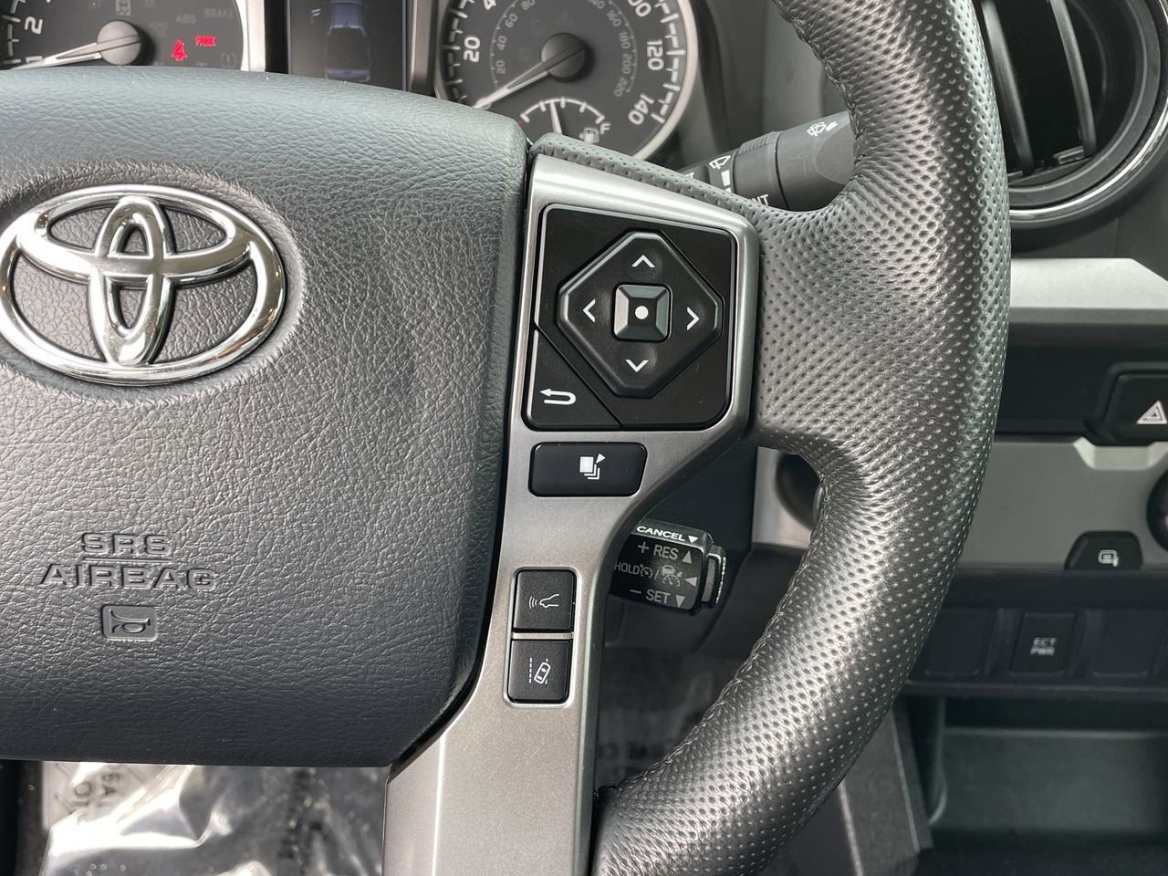 Used 2023 Toyota Tacoma SR5 RWD image 32