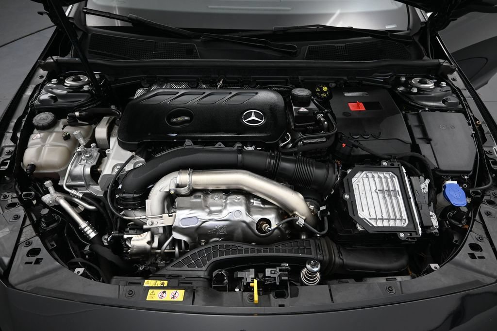 Used 2025 Mercedes-Benz CLA 250 image 13