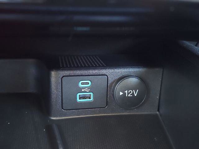 Certified 2022 Ford Escape Titanium w/ Titanium Elite Package image 16