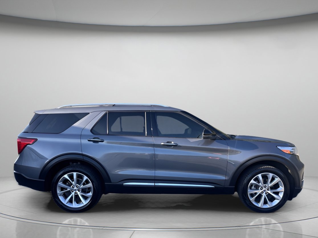Certified 2023 Ford Explorer Platinum w/ Technology Package image 2