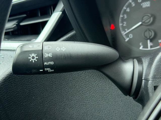 Used 2020 Toyota Corolla LE w/ Carpet Mat Package (TMS) FWD image 27