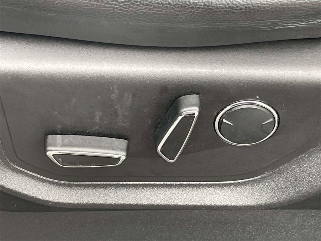 Certified 2017 Ford F150 Lariat w/ Equipment Group 502A Luxury image 14