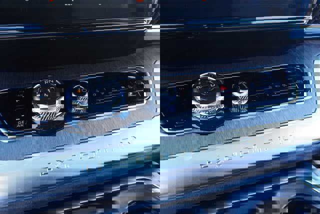 Certified 2025 Ford Expedition Max Platinum w/ Platinum Ultimate Package image 33