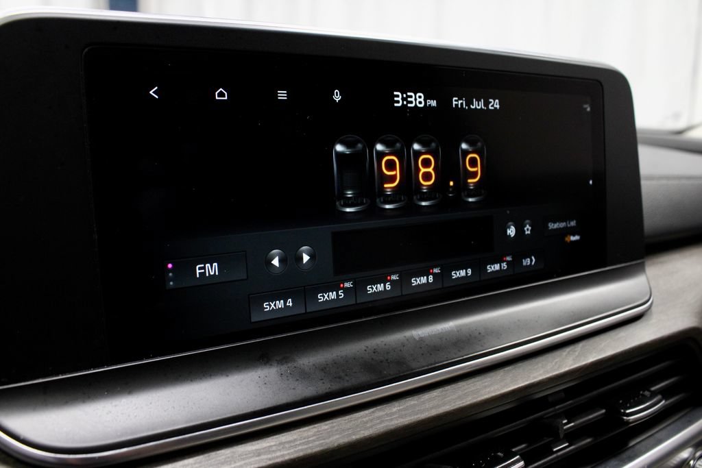 Used 2022 Kia Telluride EX w/ EX Premium Package FWD image 4