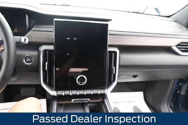 Used 2024 GMC Acadia Denali AWD/4WD image 17