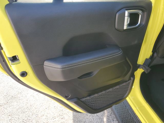 Used 2022 Jeep Wrangler Unlimited Sahara image 13