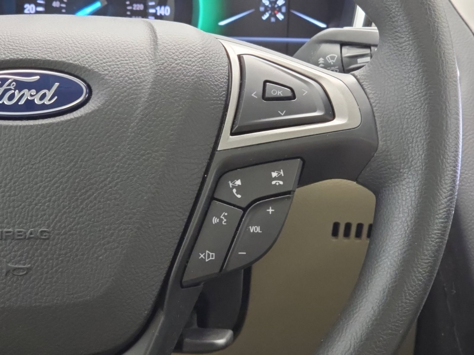 Certified 2020 Ford Fusion SE FWD image 23