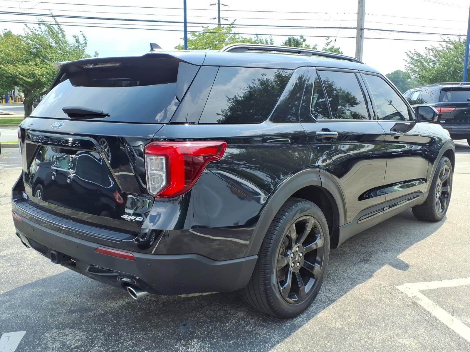 Certified 2023 Ford Explorer ST-Line w/ Class IV Trailer Tow Package AWD/4WD image 4