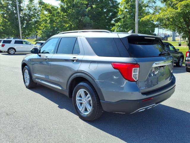 Certified 2024 Ford Explorer XLT w/ Equipment Group 202A AWD/4WD image 2