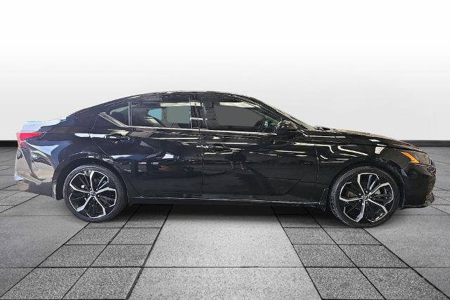 Used 2023 Nissan Altima 2.5 SR FWD image 4