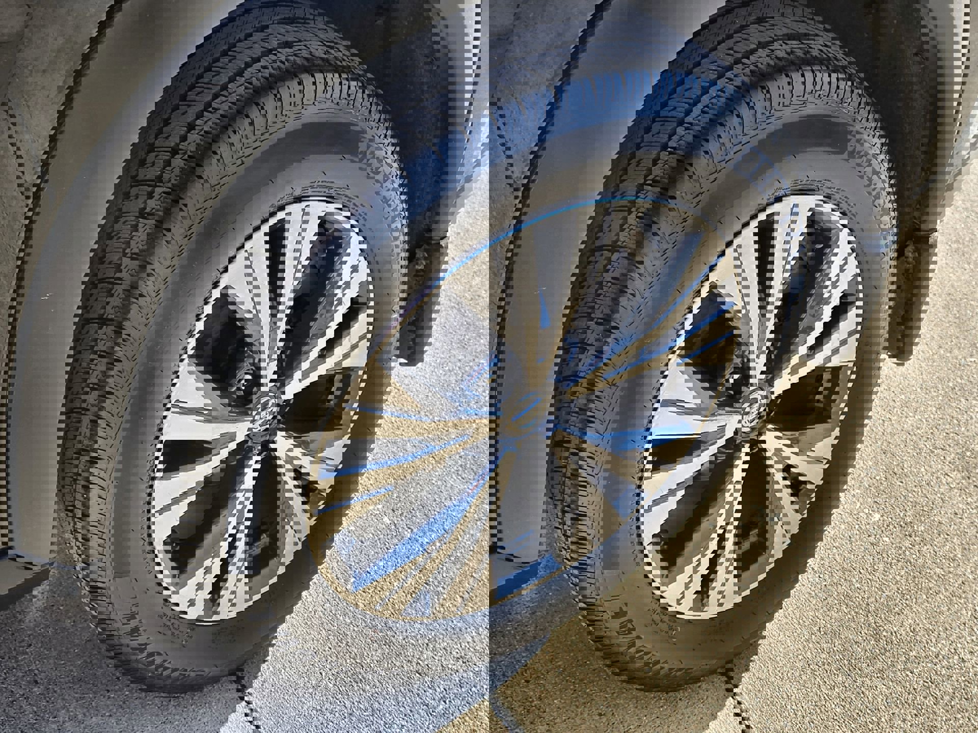 Used 2021 Nissan Rogue SV w/ Premium Package image 10