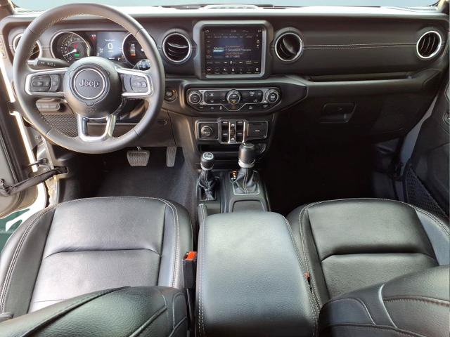 Used 2023 Jeep Wrangler Unlimited Sahara AWD/4WD image 3