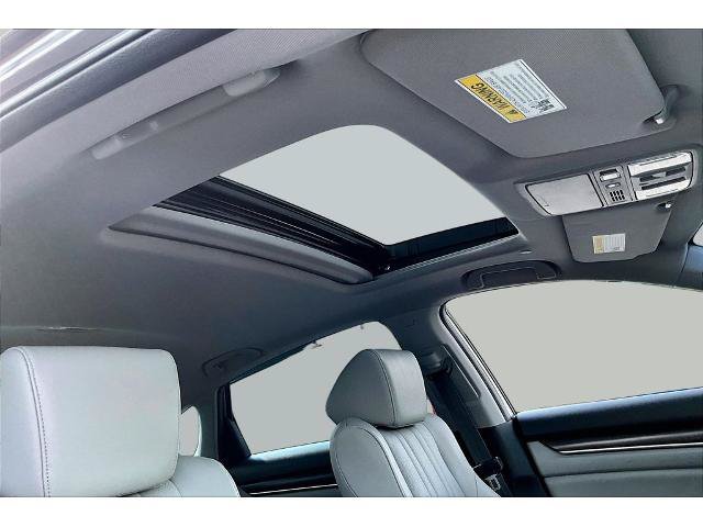 Used 2019 Honda Accord Touring image 26