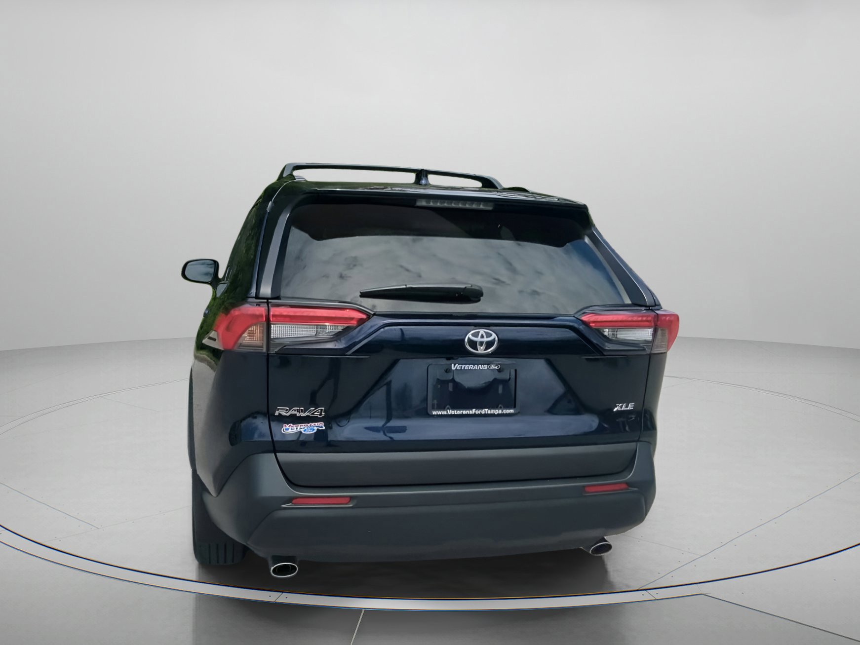 Used 2025 Toyota RAV4 XLE w/ Convenience Package FWD image 18