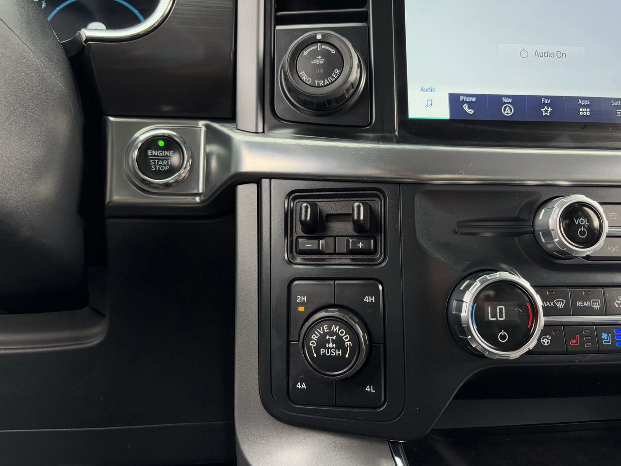 Certified 2021 Ford F150 Lariat w/ Equipment Group 502A High image 23