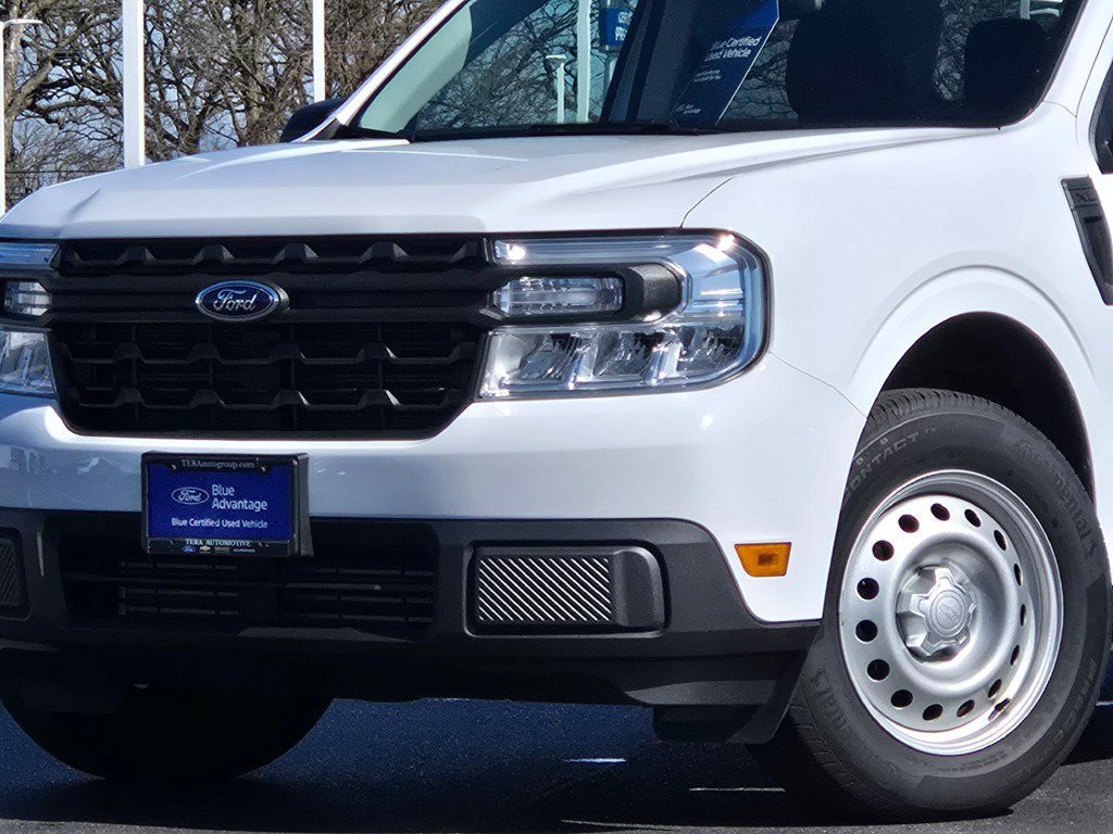 Certified 2024 Ford Maverick XL FWD image 2