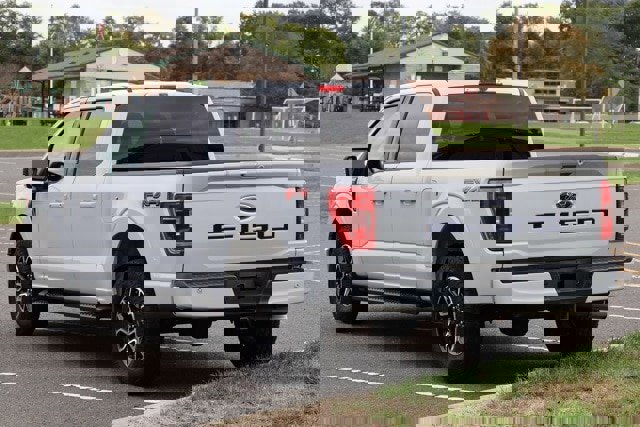 Certified 2022 Ford F150 XLT w/ Equipment Group 302A High image 8