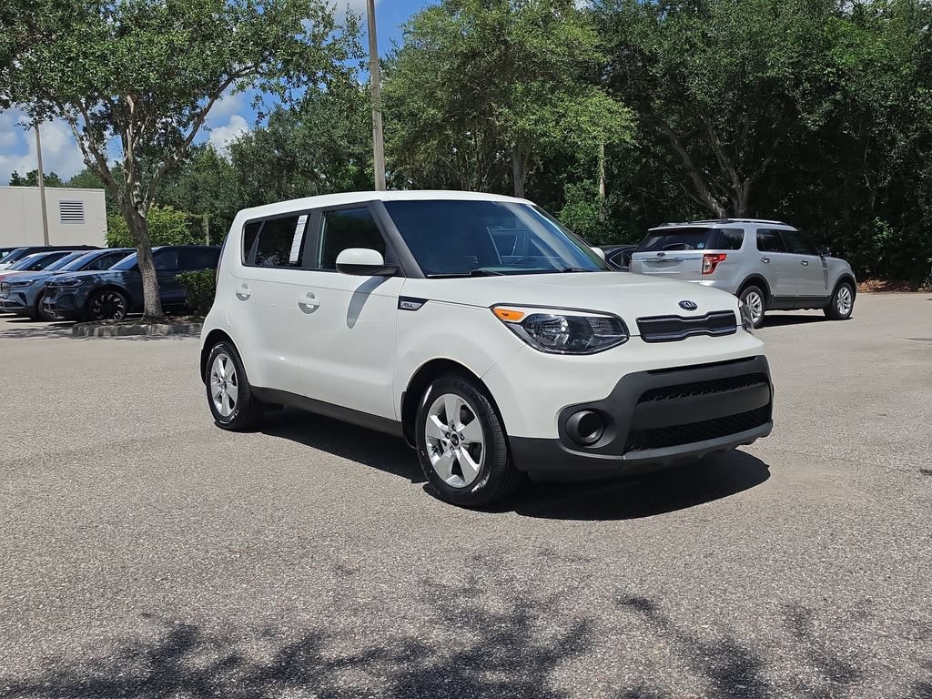 Used 2019 Kia Soul FWD image 2