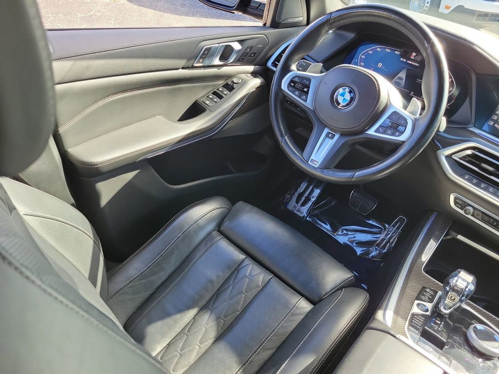 Used 2021 BMW X5 M50i w/ Executive Package image 18